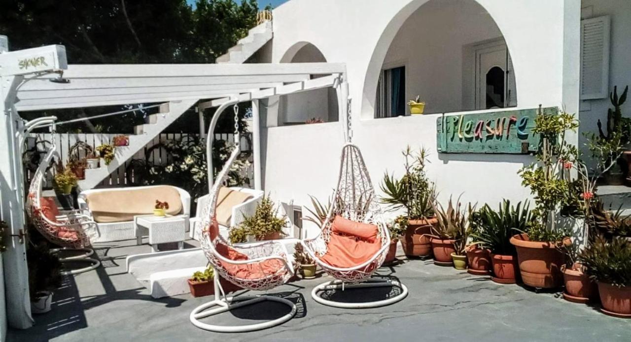 Pleasure Seaside Rooms Perissa  Buitenkant foto