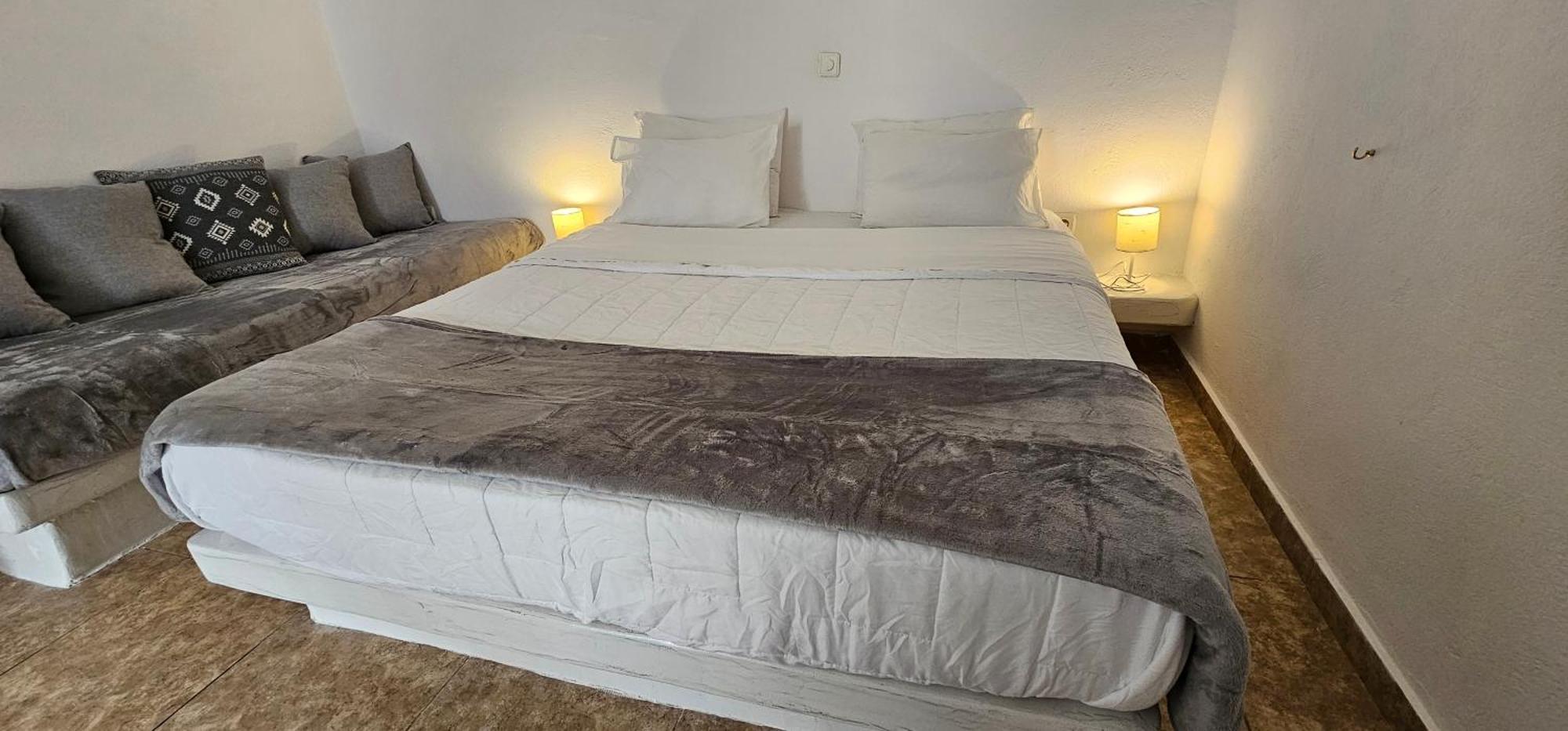 Pleasure Seaside Rooms Perissa  Buitenkant foto